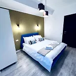 Loft With Garden View And Garage براشوف