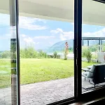شقة Loft With Garden View And Garage براشوف
