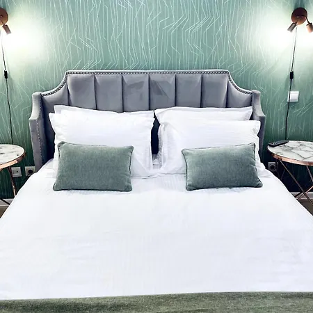 Loft With Garden View And Garage *