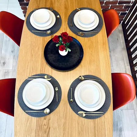 Loft With Garden View And Garage Apartman *