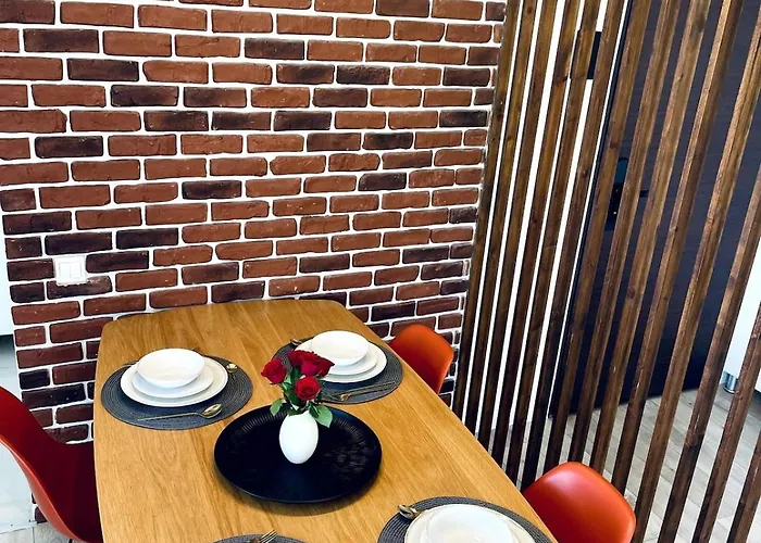 Loft With Garden View And Garage Apartment Brașov