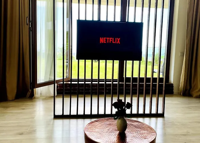 Loft With Garden View And Garage