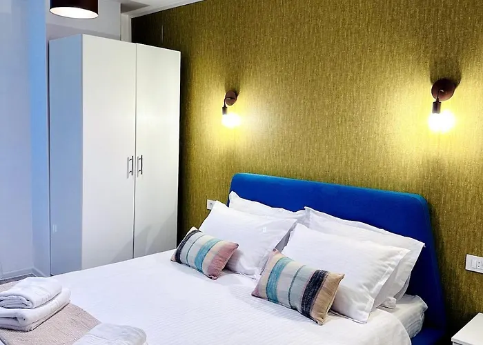 Loft With Garden View And Garage