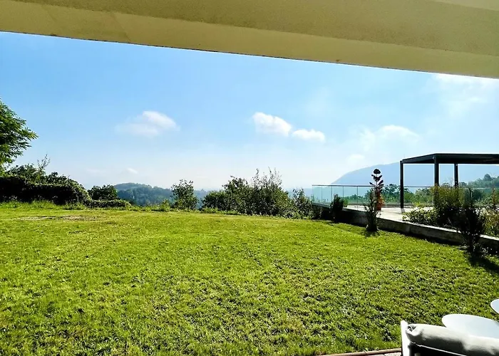 Loft With Garden View And Garage